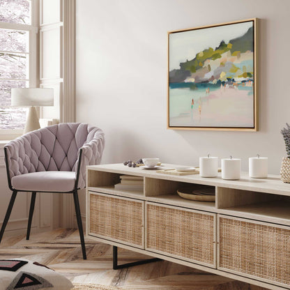 [LIFESTYLE],[SPECIAL],  Picture of art in a room