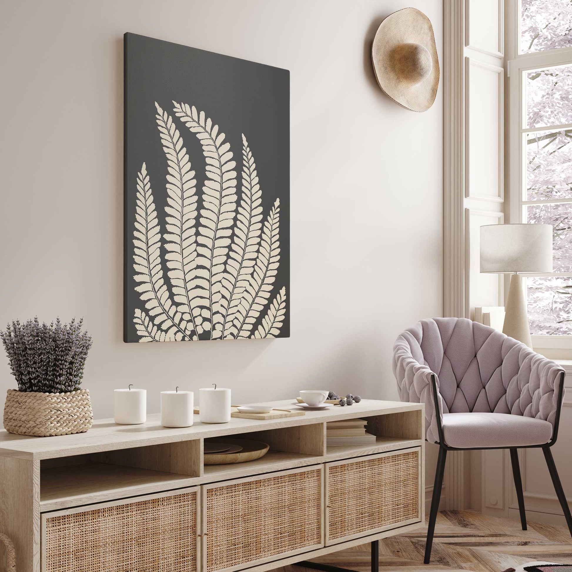 [LIFESTYLE],[SPECIAL],  Picture of art in a room