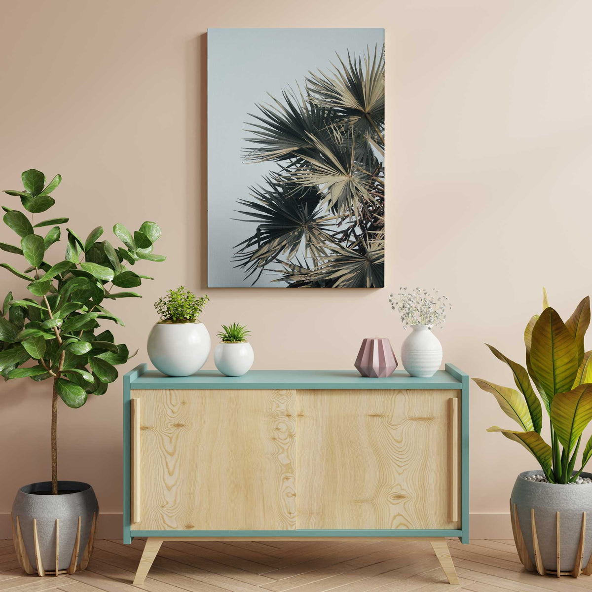 [LIFESTYLE],[SPECIAL],  Picture of art in a room