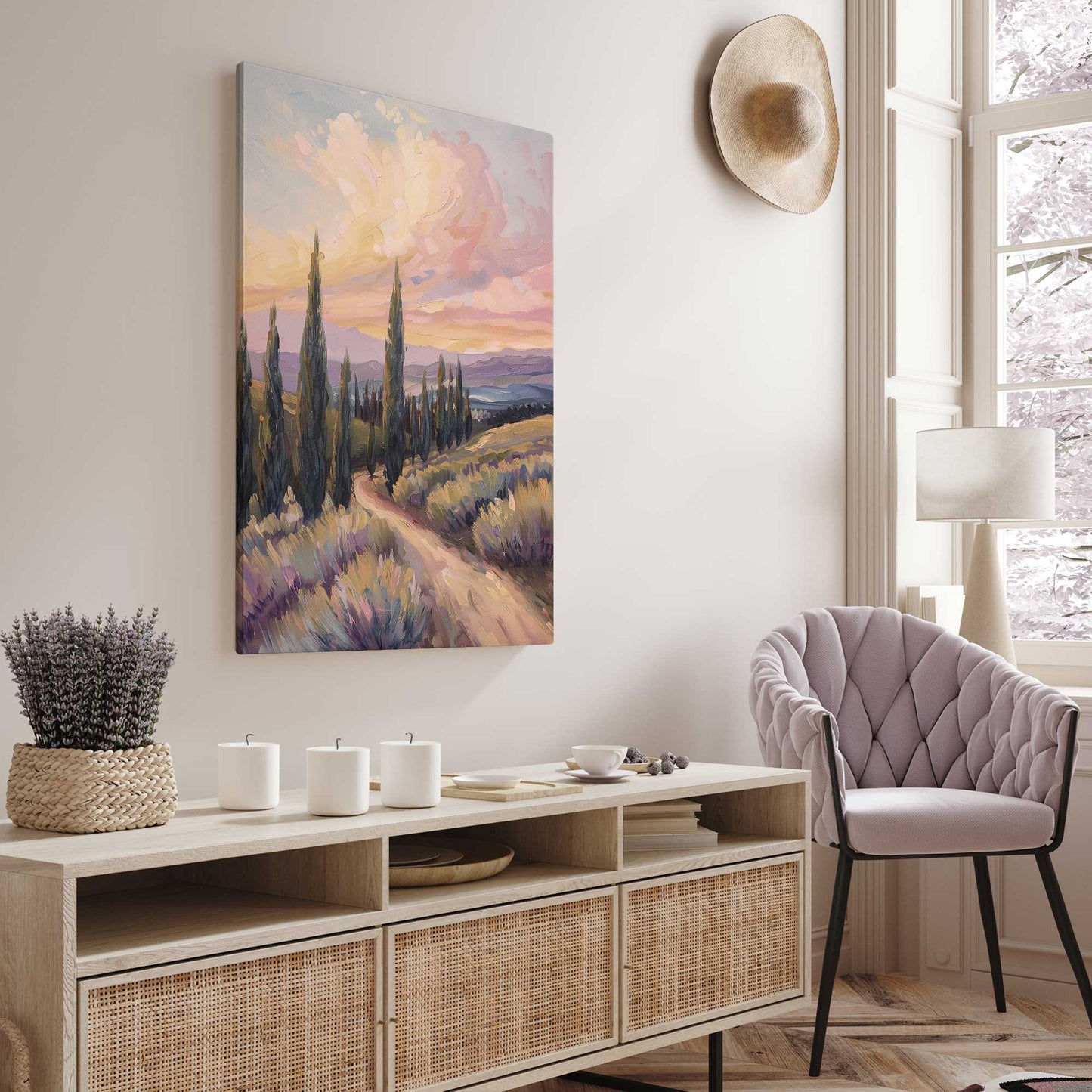 [LIFESTYLE],[SPECIAL],  Picture of art in a room