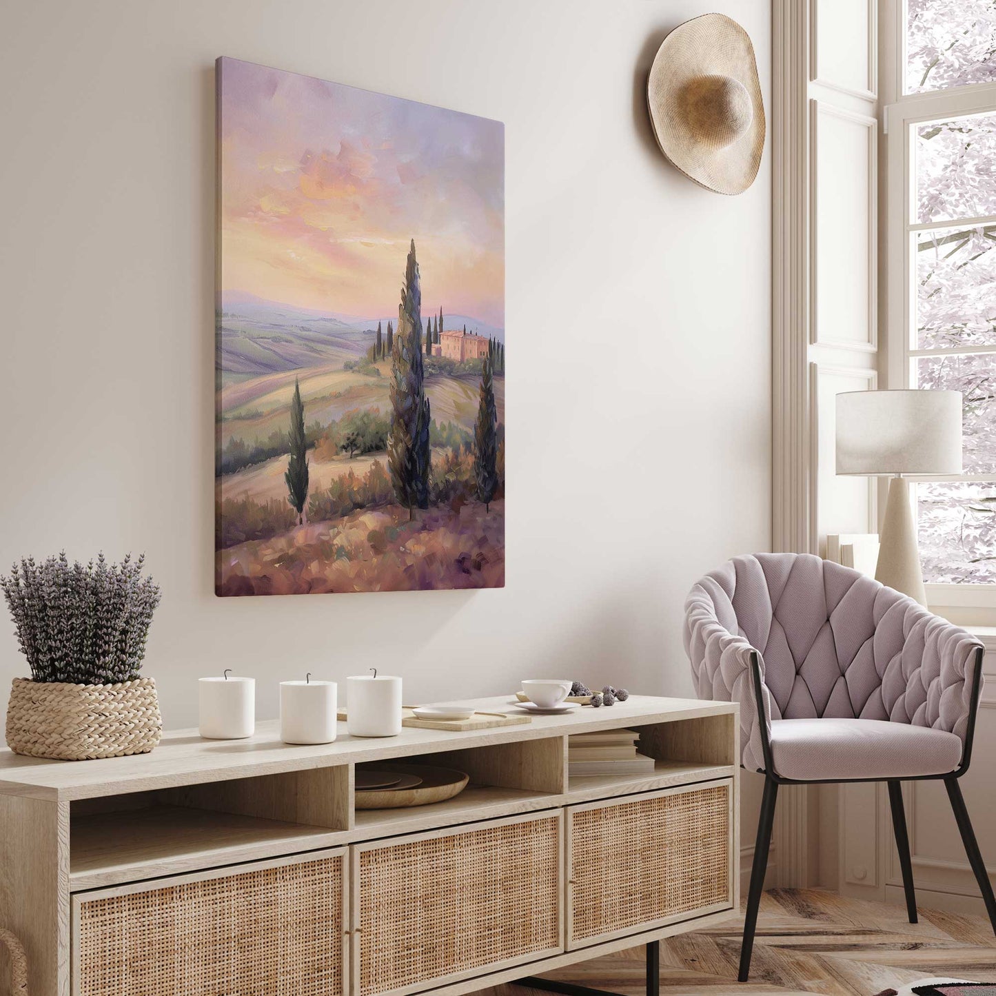 [LIFESTYLE],[SPECIAL],  Picture of art in a room