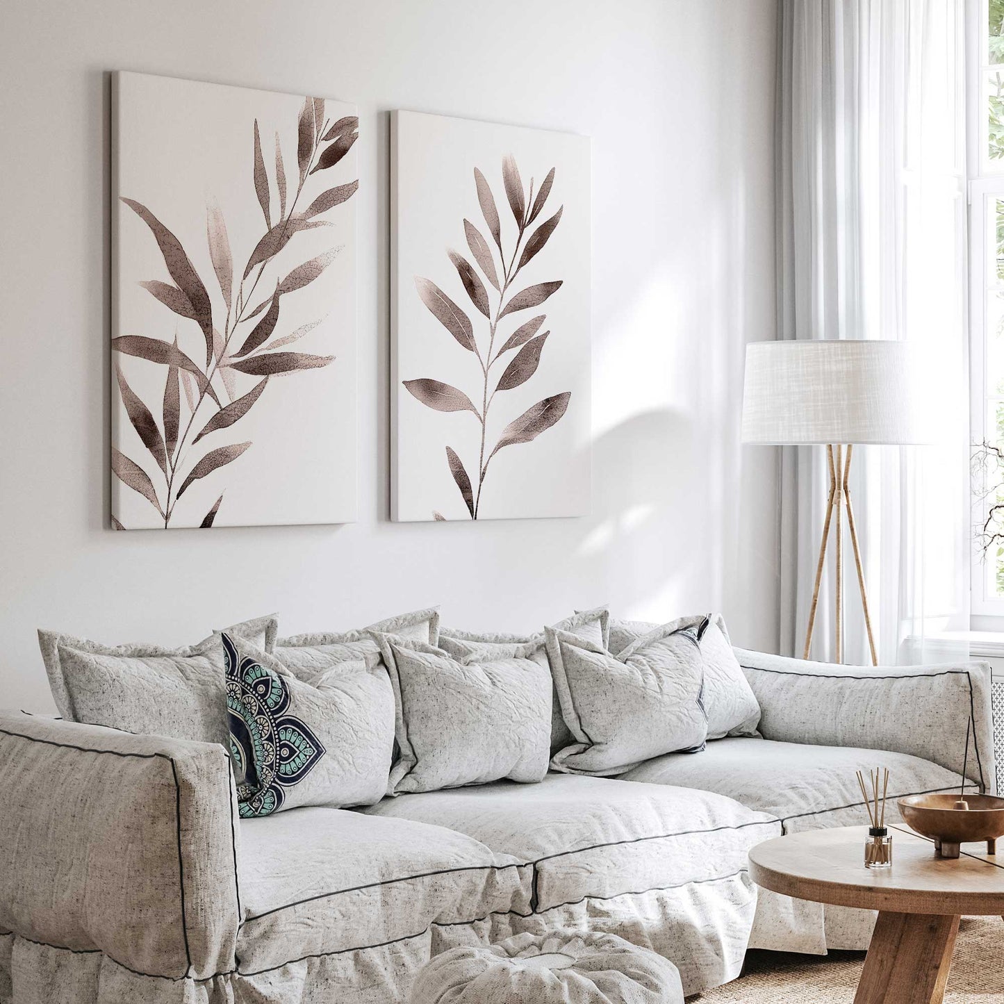 [LIFESTYLE],[SPECIAL],  Picture of art in a room