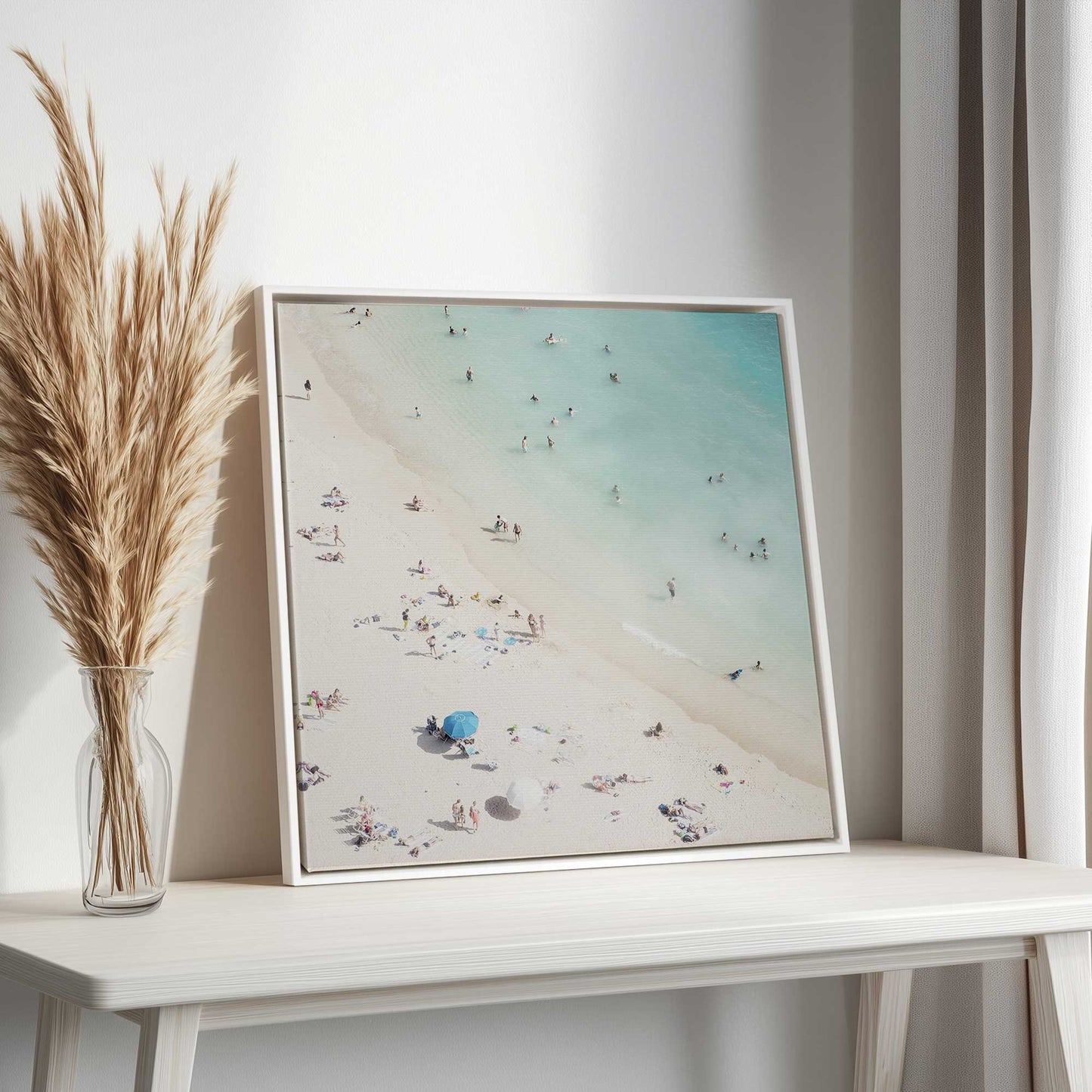 [LIFESTYLE],[SPECIAL],  Picture of art in a room