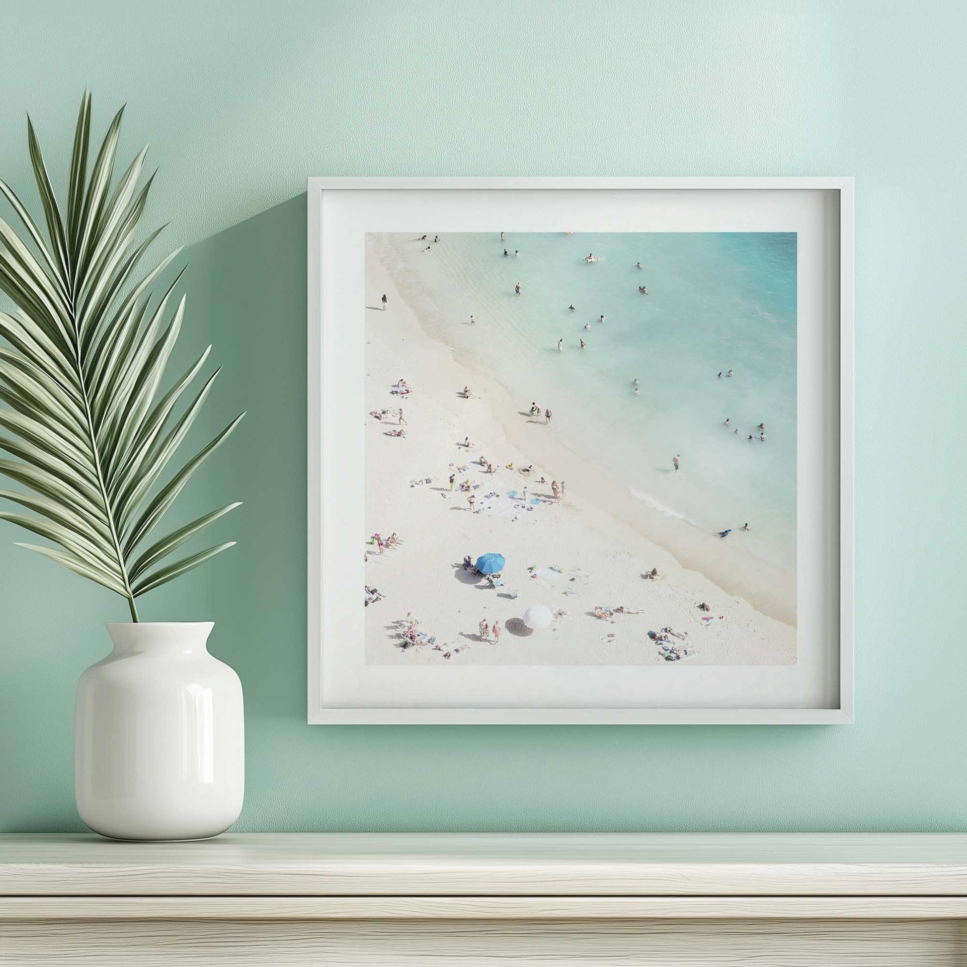[LIFESTYLE],[SPECIAL],Picture of art in a room
