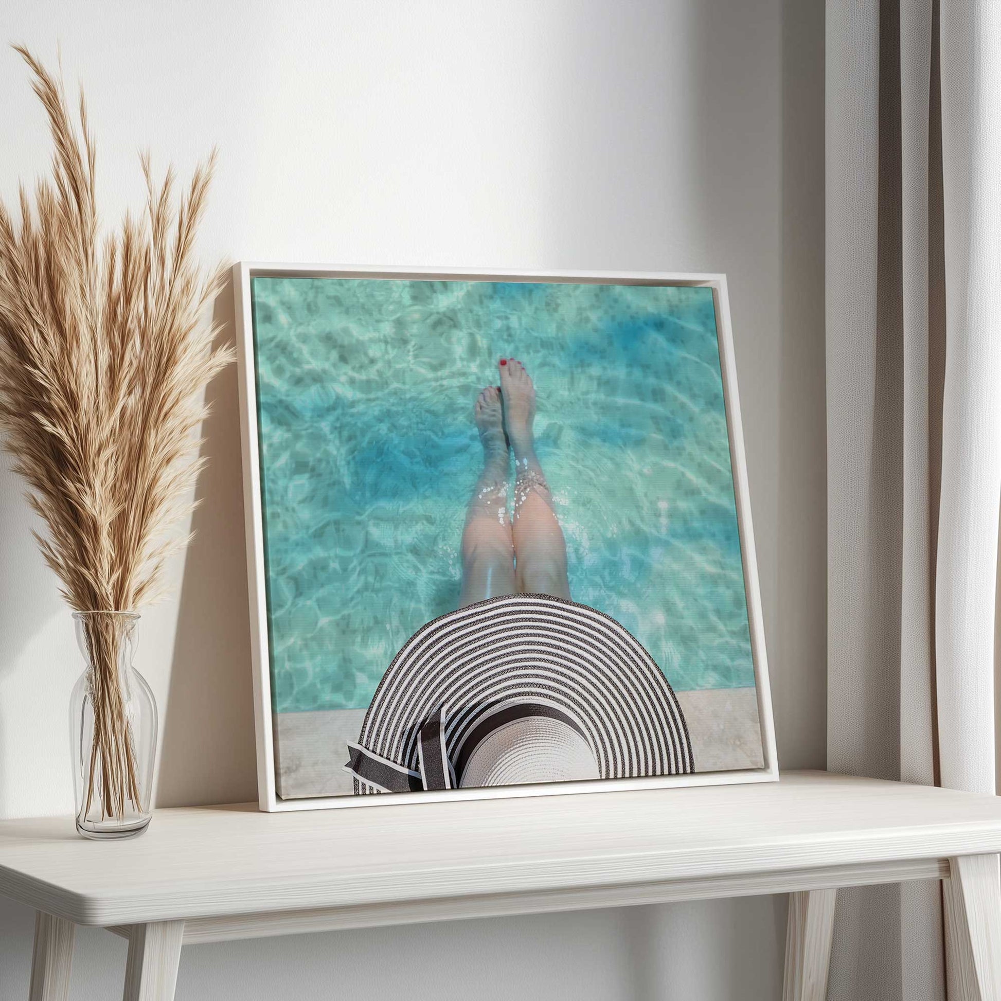 [LIFESTYLE],[SPECIAL],  Picture of art in a room
