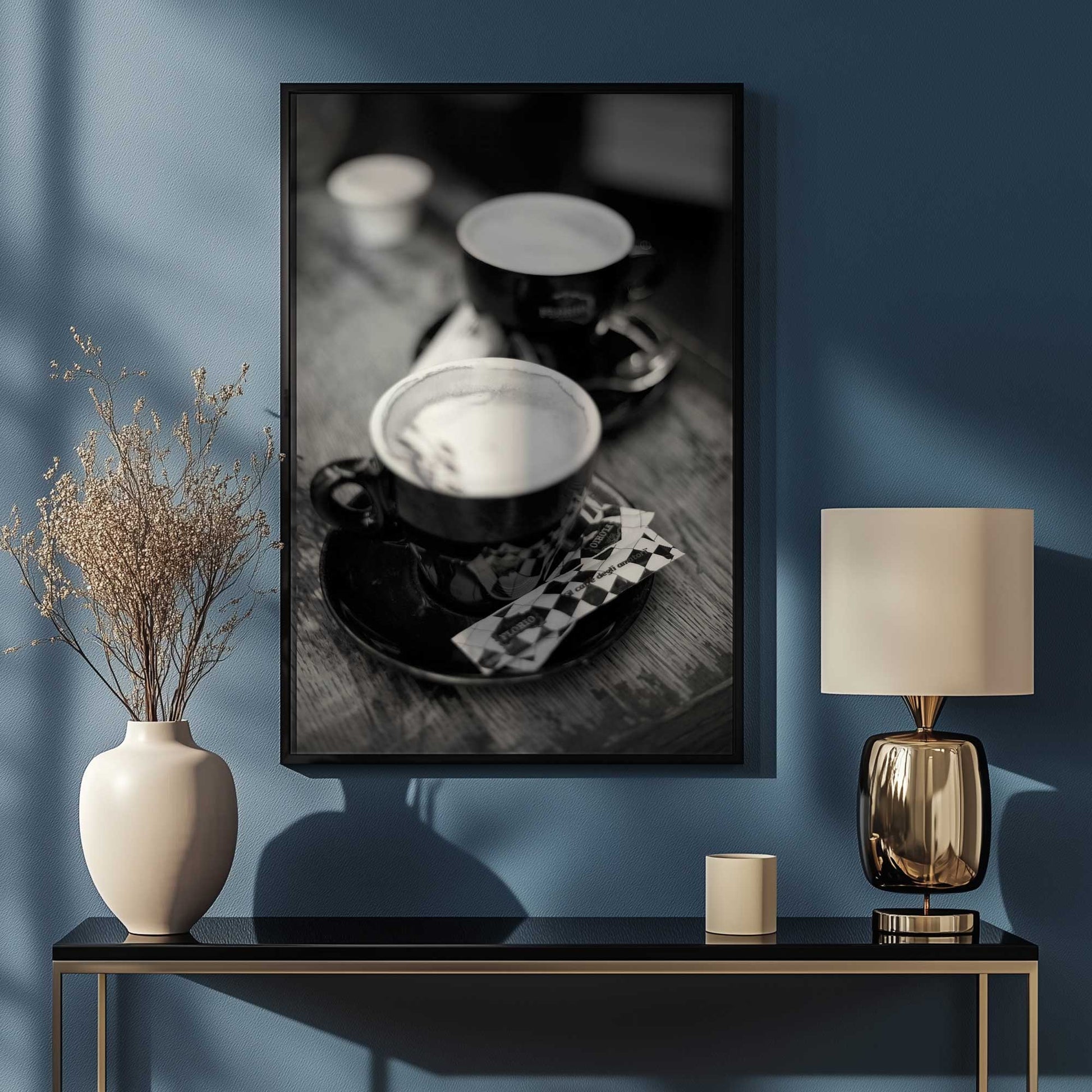 [SPECIAL],[LIFESTYLE], Picture of art hanging in a room