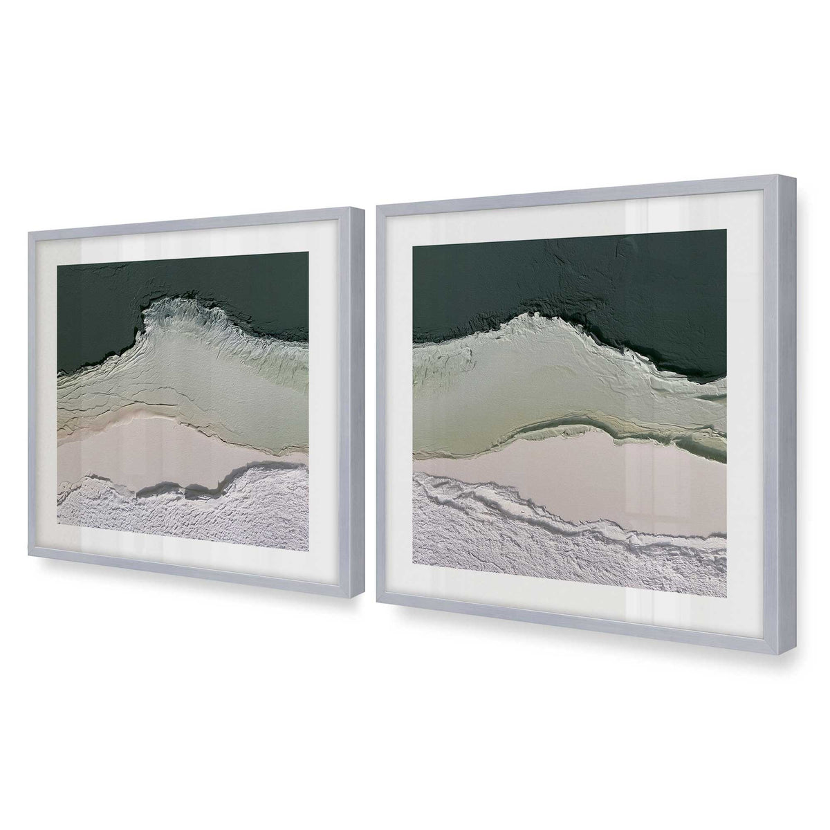 [Color:Polished Chrome], Picture of art in a Polished Chrome frame of the corner