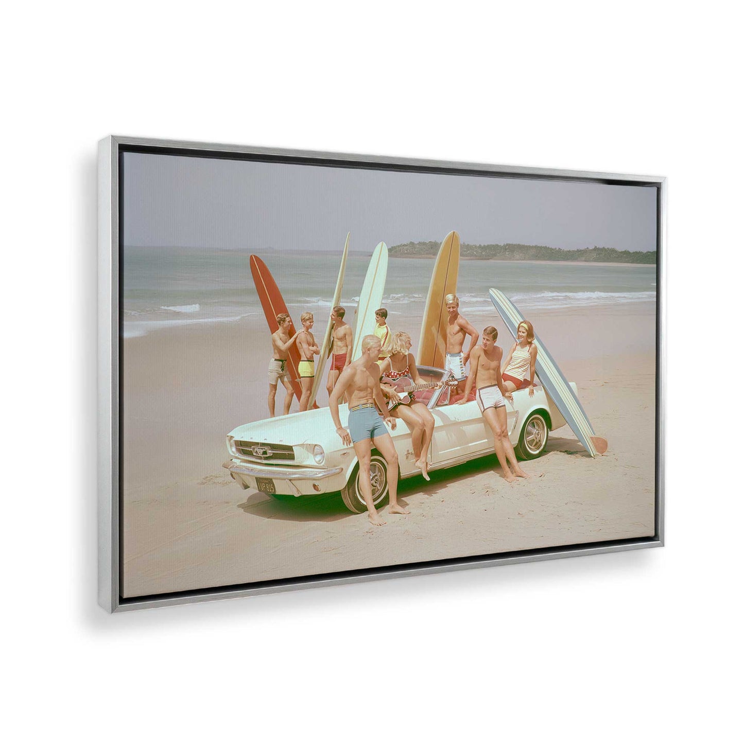 [Color:Polished Chrome], Picture of the corner of the art