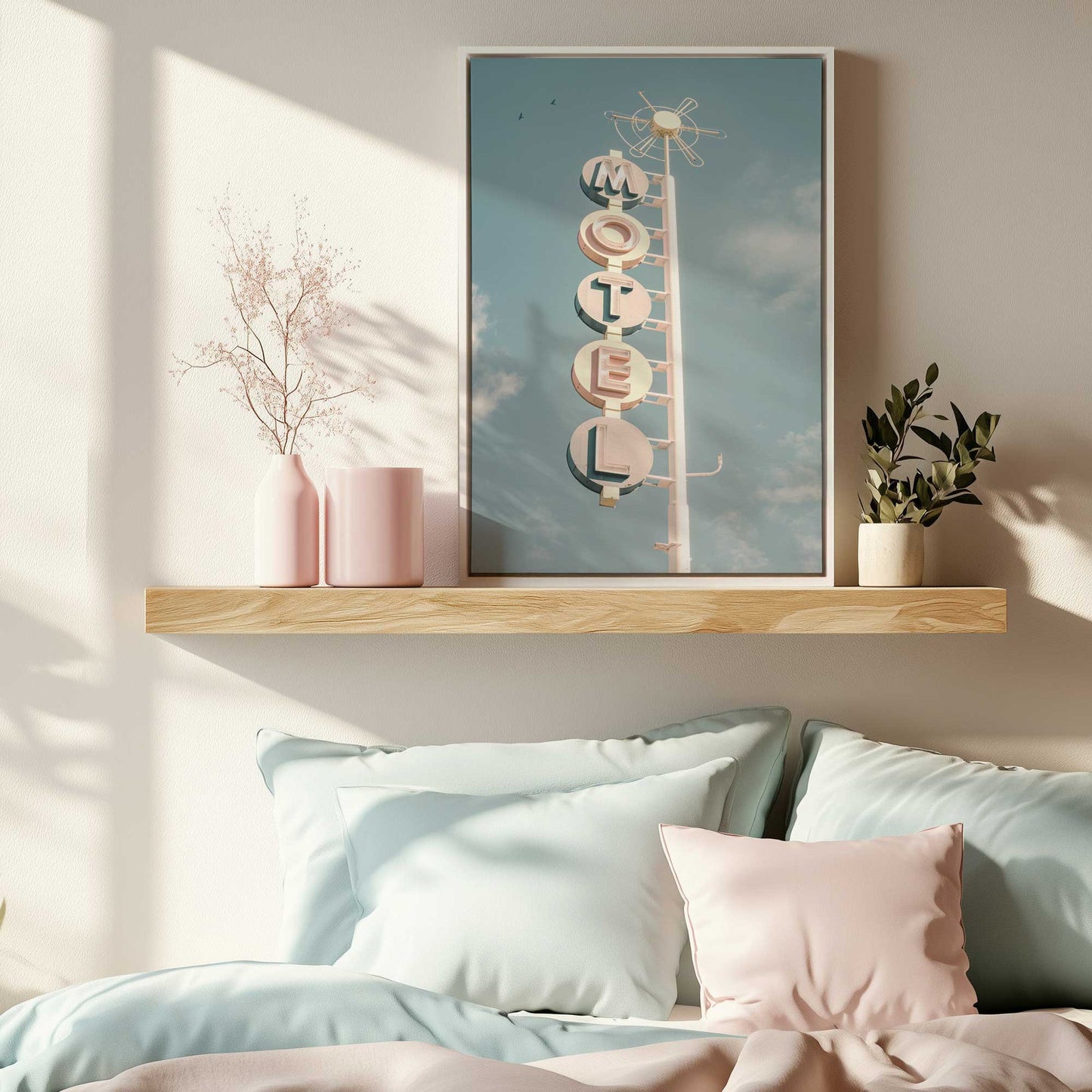 [LIFESTYLE],[SPECIAL],  Picture of art in a room