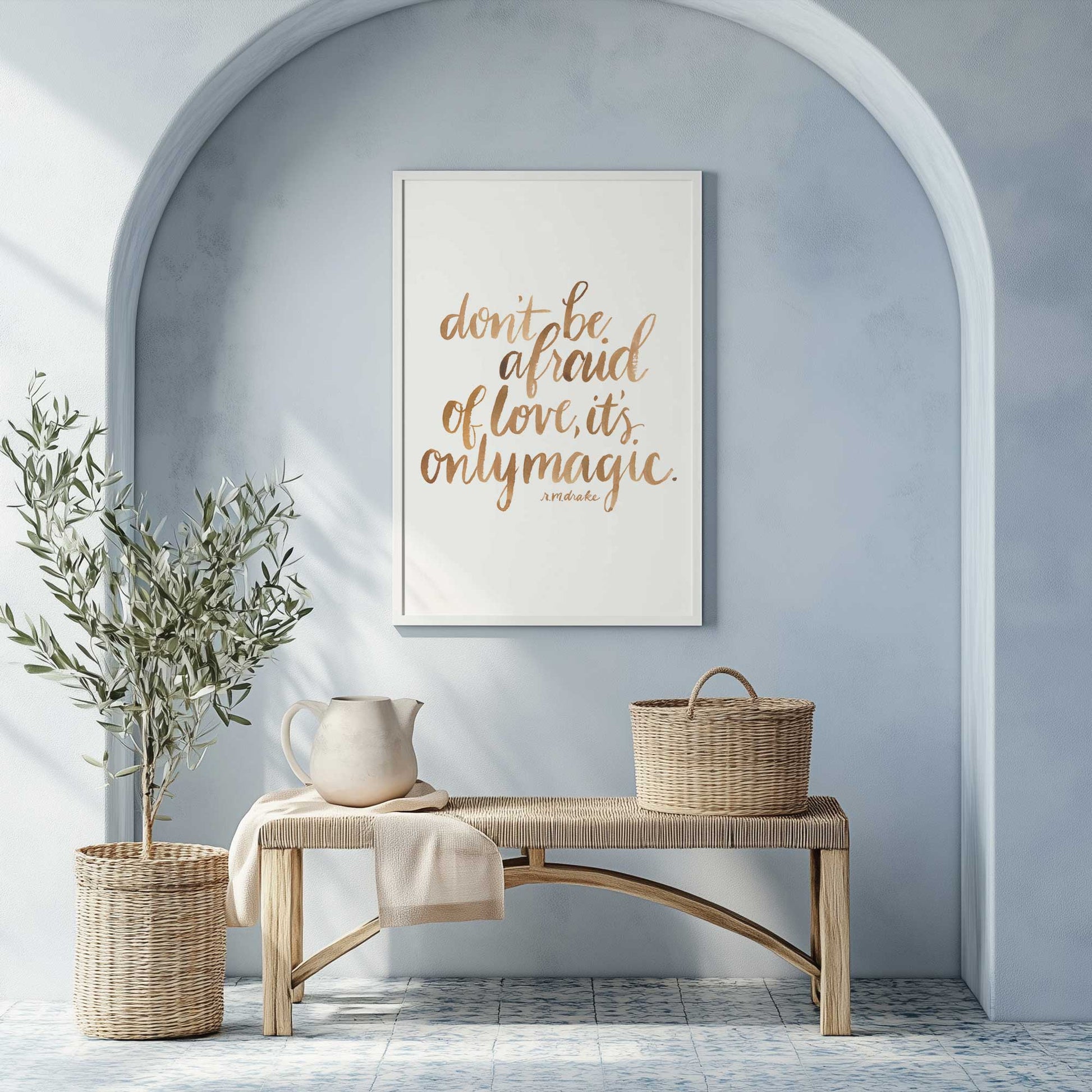 [SPECIAL],[LIFESTYLE], Picture of art hanging in a room