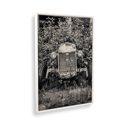 [Color:Opaque White], Picture of the corner of the art