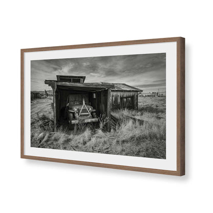 [Color:Walnut], Picture of art in a Walnut frame of the corner