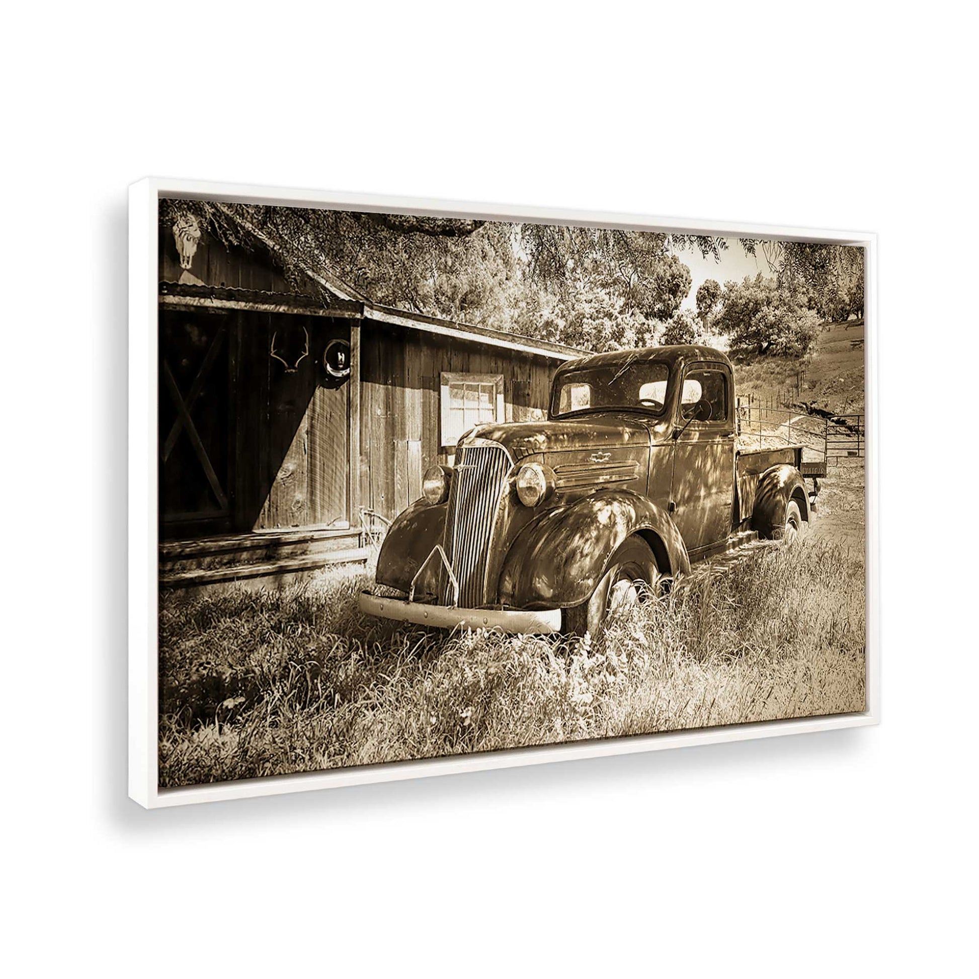 [Color:Opaque White], Picture of the corner of the art