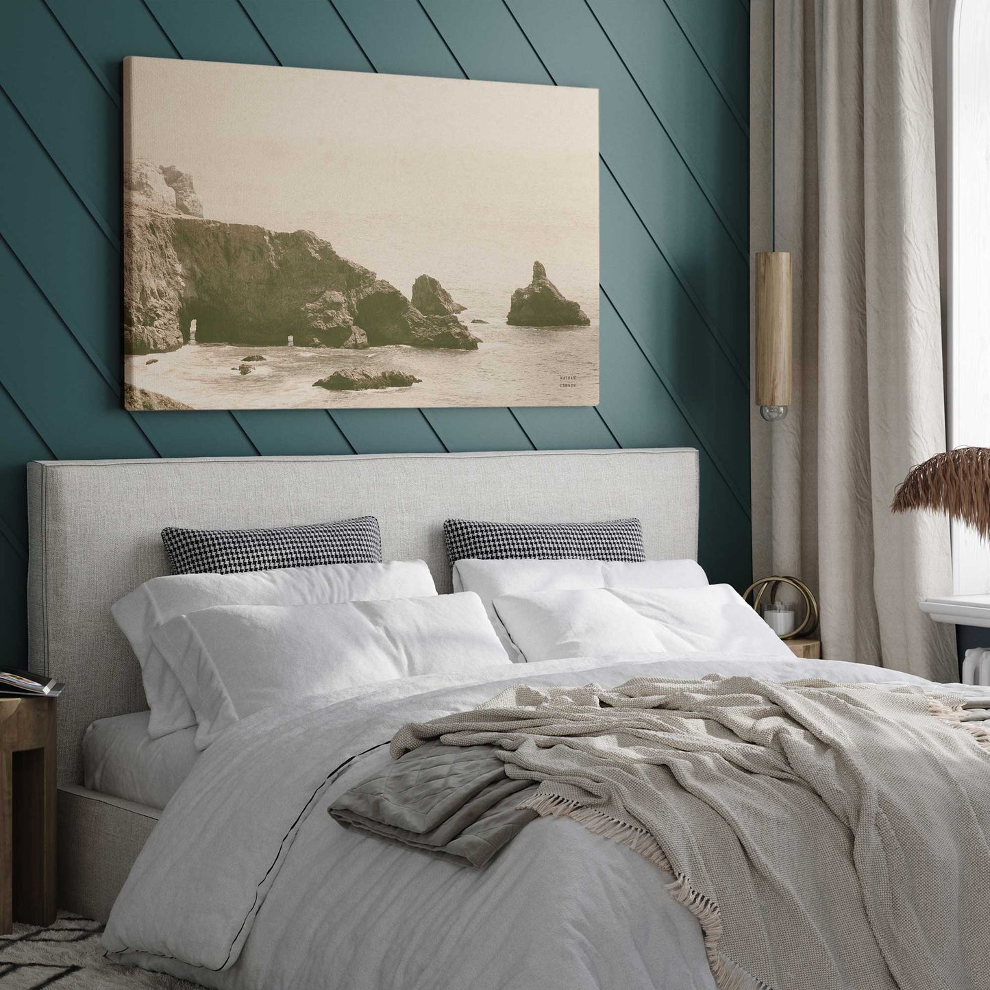 [LIFESTYLE],[SPECIAL],  Picture of art in a room