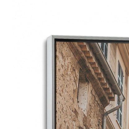 [Color:Polished Chrome], Picture of the corner of the art