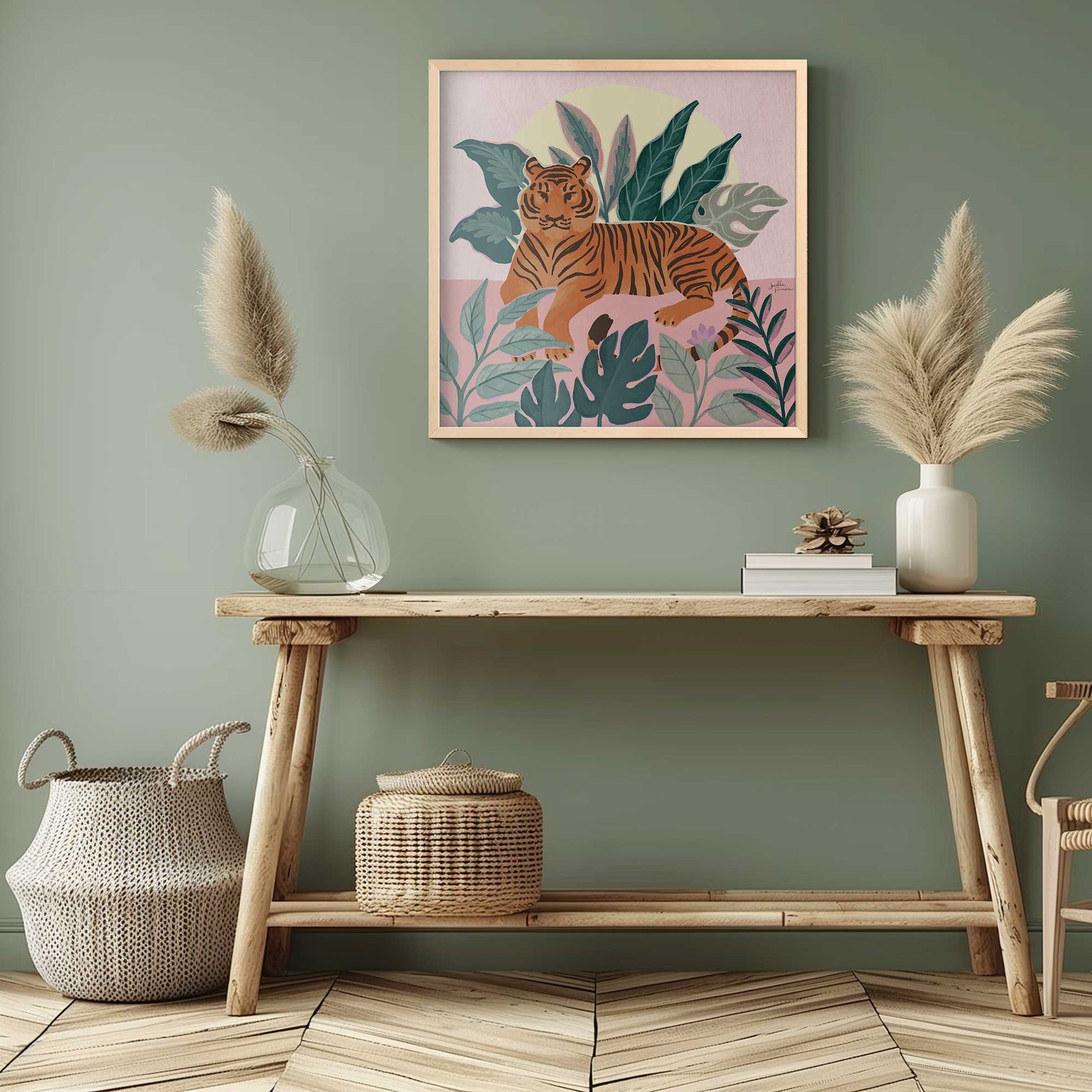 [LIFESTYLE],[SPECIAL],Picture of art in a room