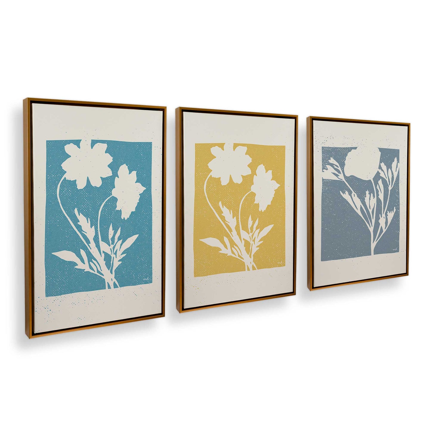 [Color:Polished Gold], Picture of art in a Polished Gold frame at an angle