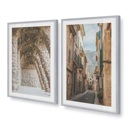 [Color:Polished Chrome], Picture of art in a Polished Chrome frame at an angle