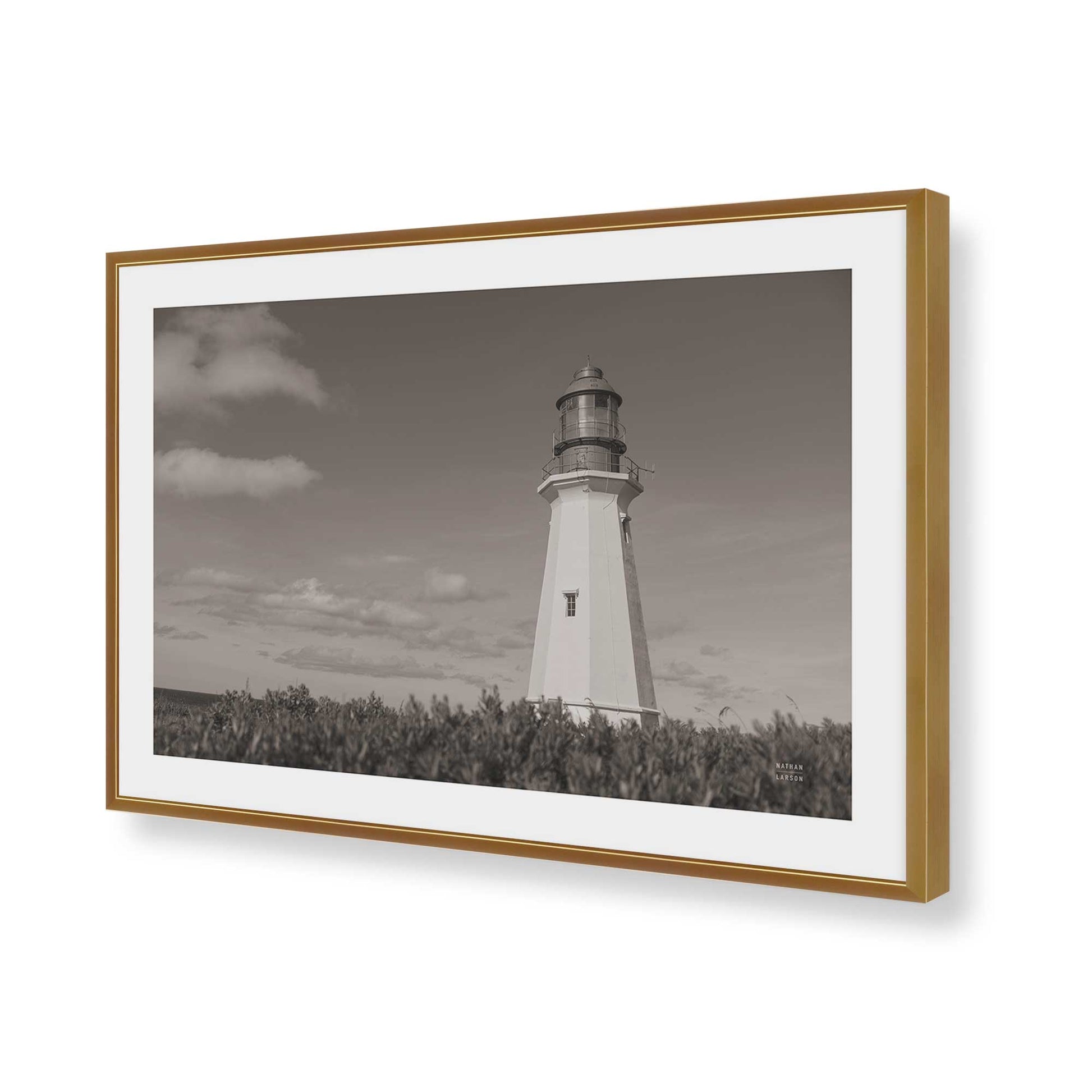 [Color:Polished Gold], Picture of art in a Polished Gold frame of the corner