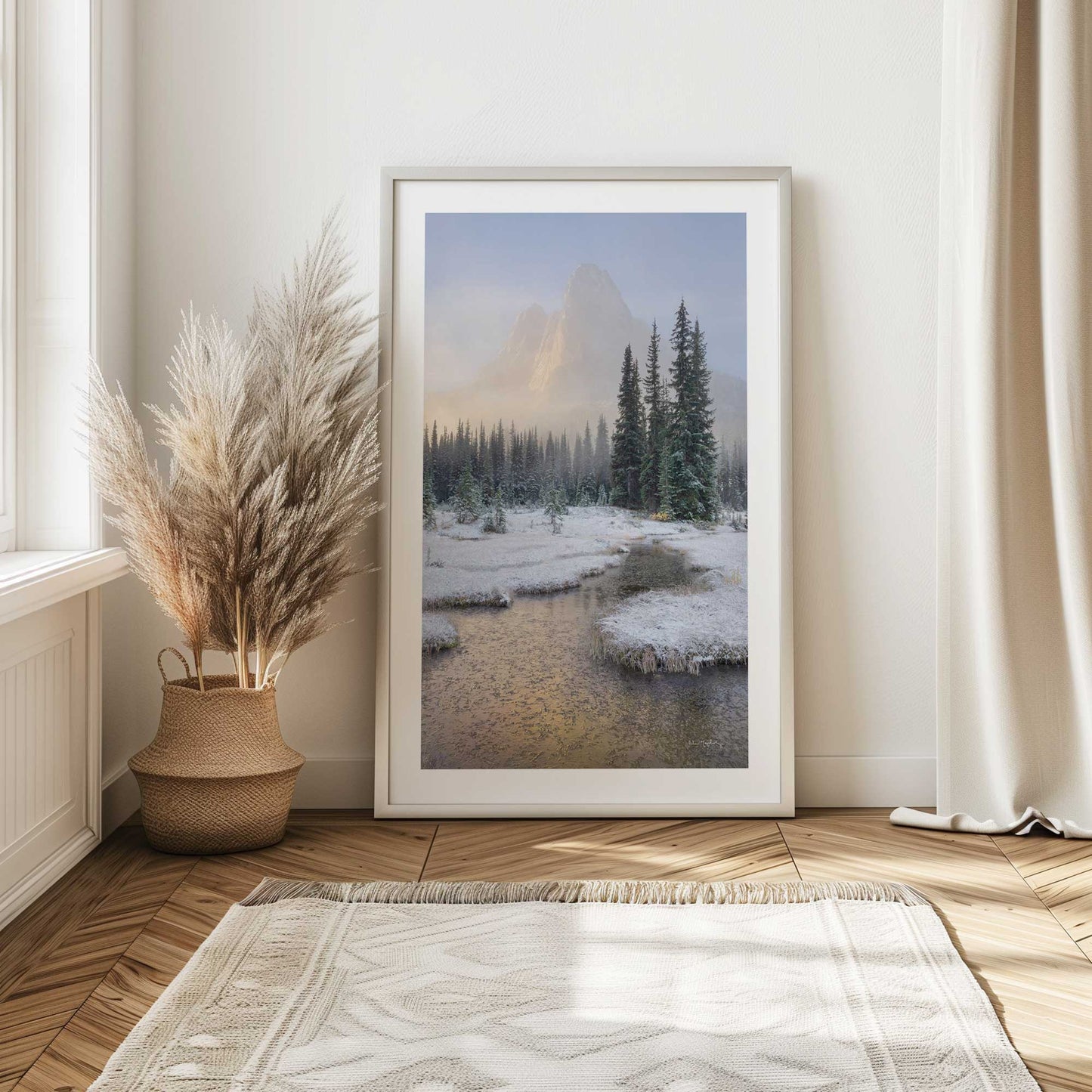 [LIFESTYLE],[SPECIAL],Picture of art in a room