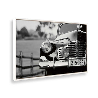 [Color:Opaque White], Picture of the corner of the art