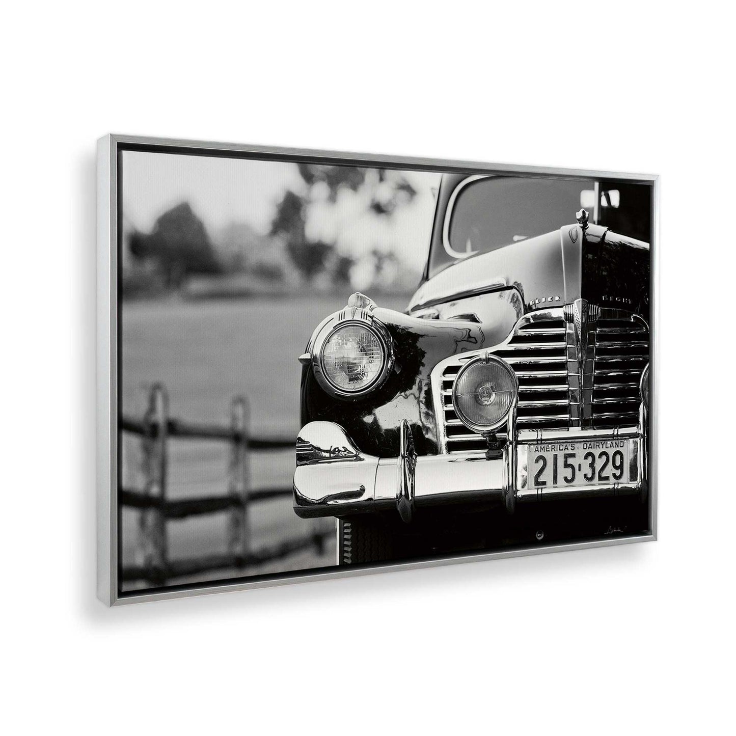 [Color:Polished Chrome], Picture of the corner of the art