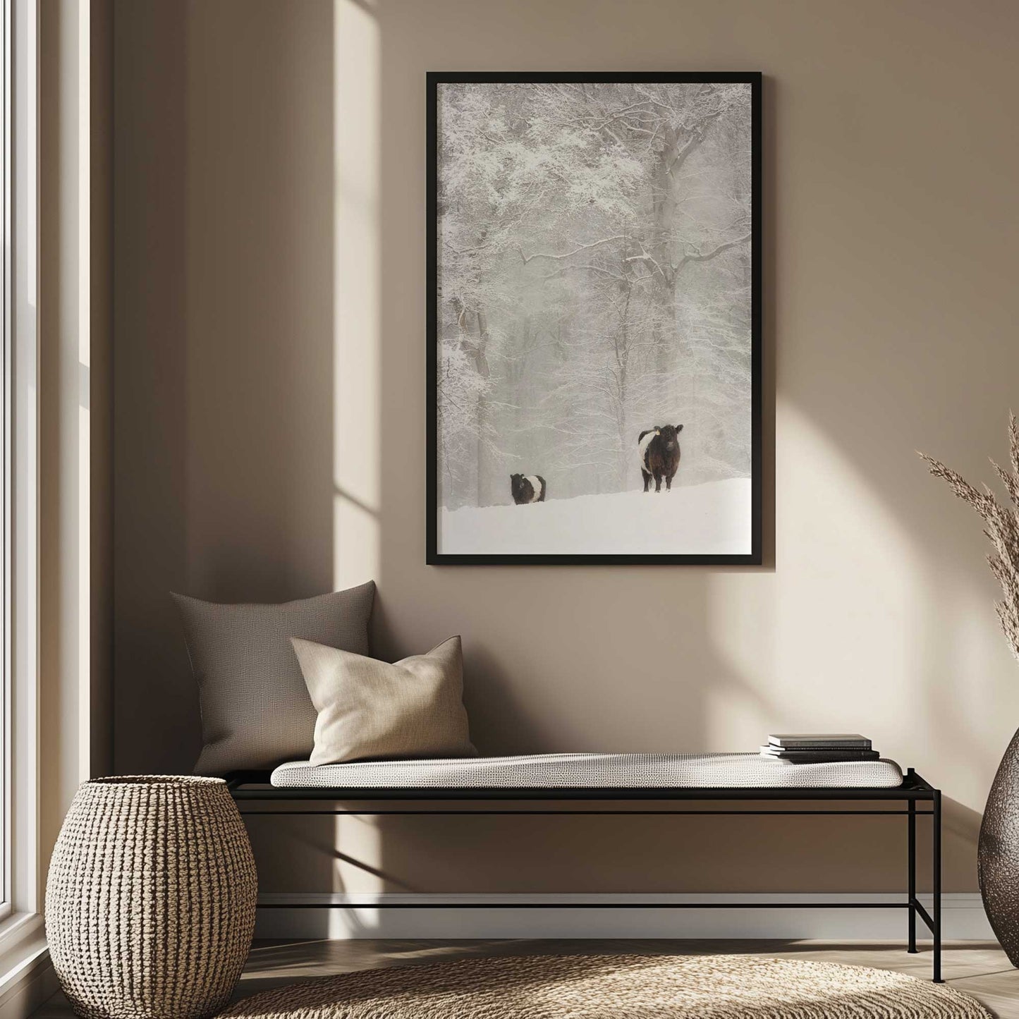 [SPECIAL],[LIFESTYLE], Picture of art hanging in a room