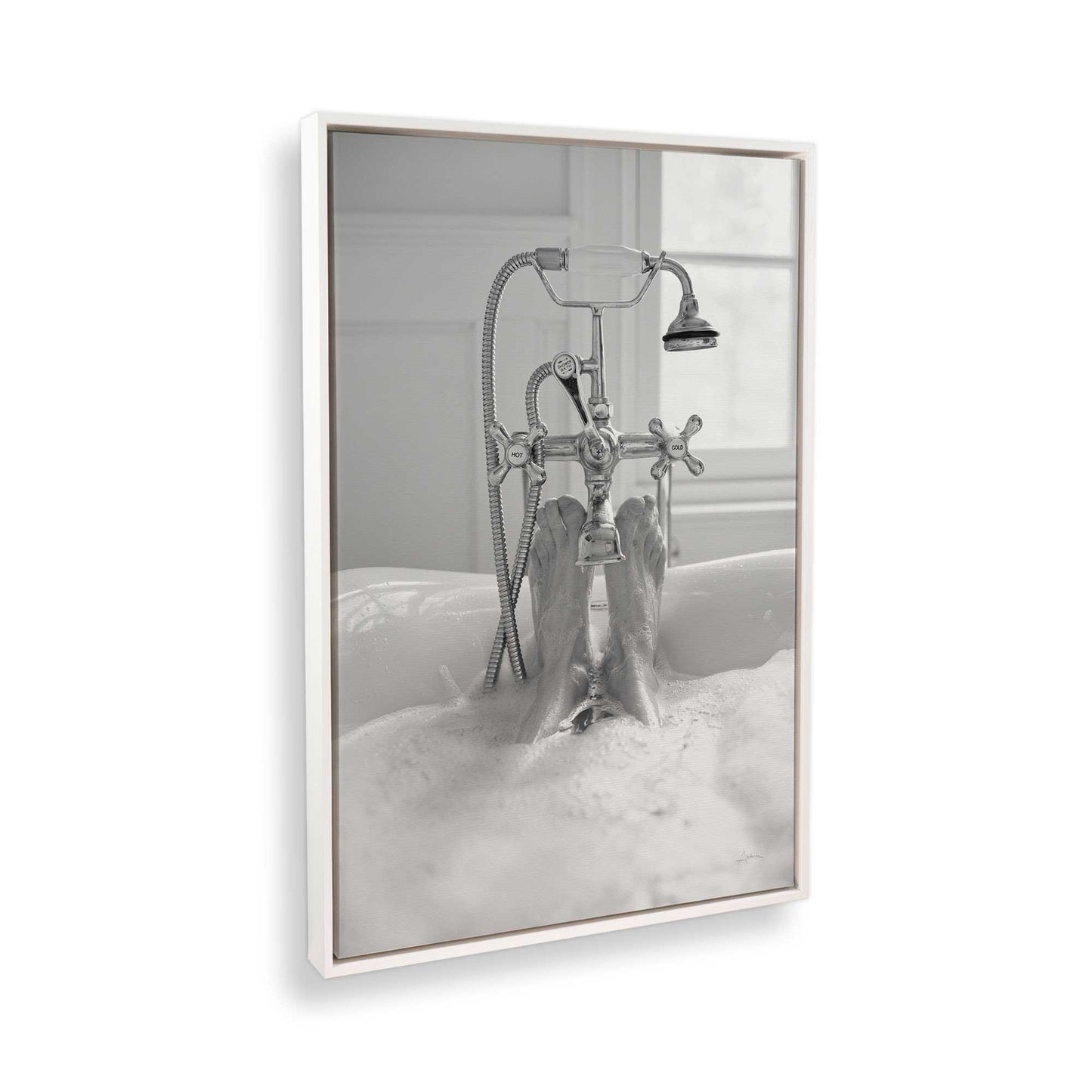 [Color:Opaque White], Picture of the corner of the art