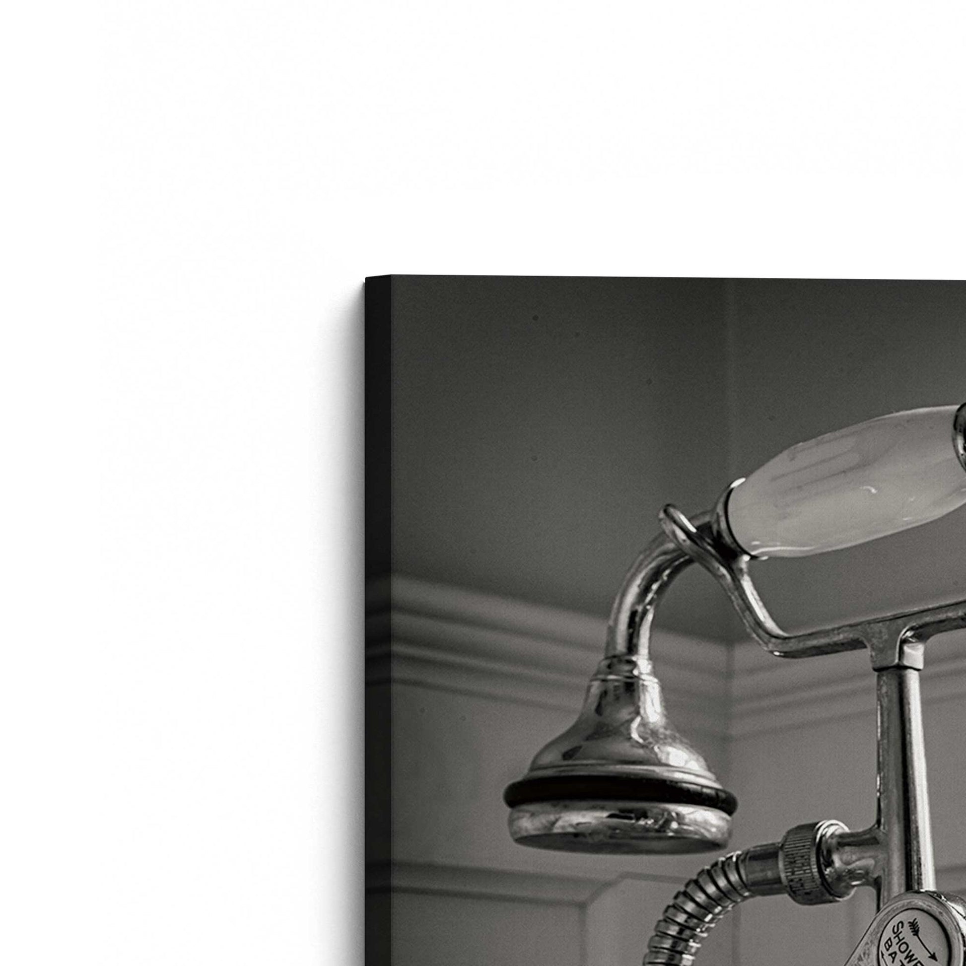 [Color:Stretched Canvas], Picture of the corner of the art