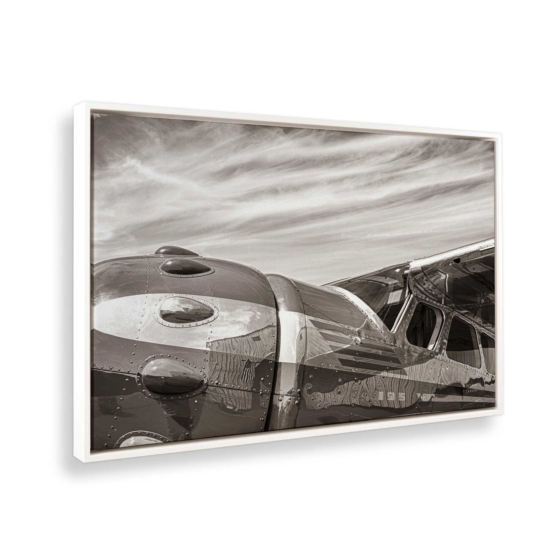 [Color:Opaque White], Picture of the corner of the art