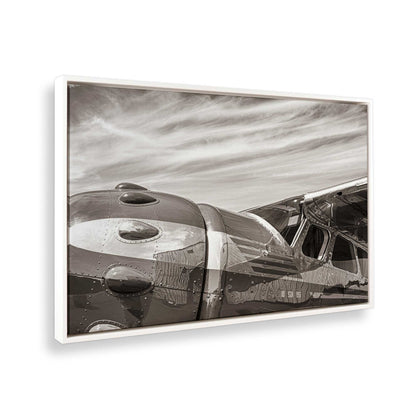 [Color:Opaque White], Picture of the corner of the art