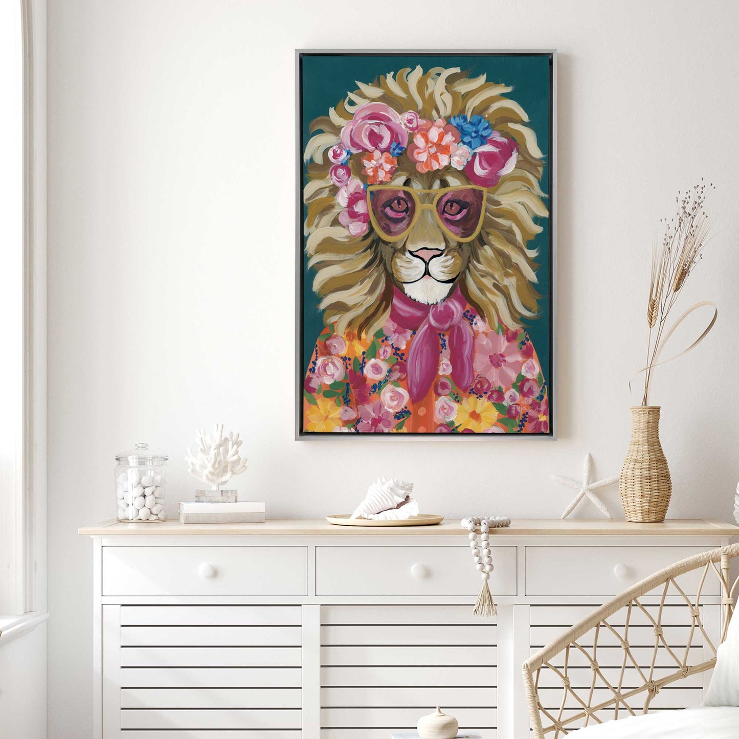 [LIFESTYLE],[SPECIAL], Art in a room