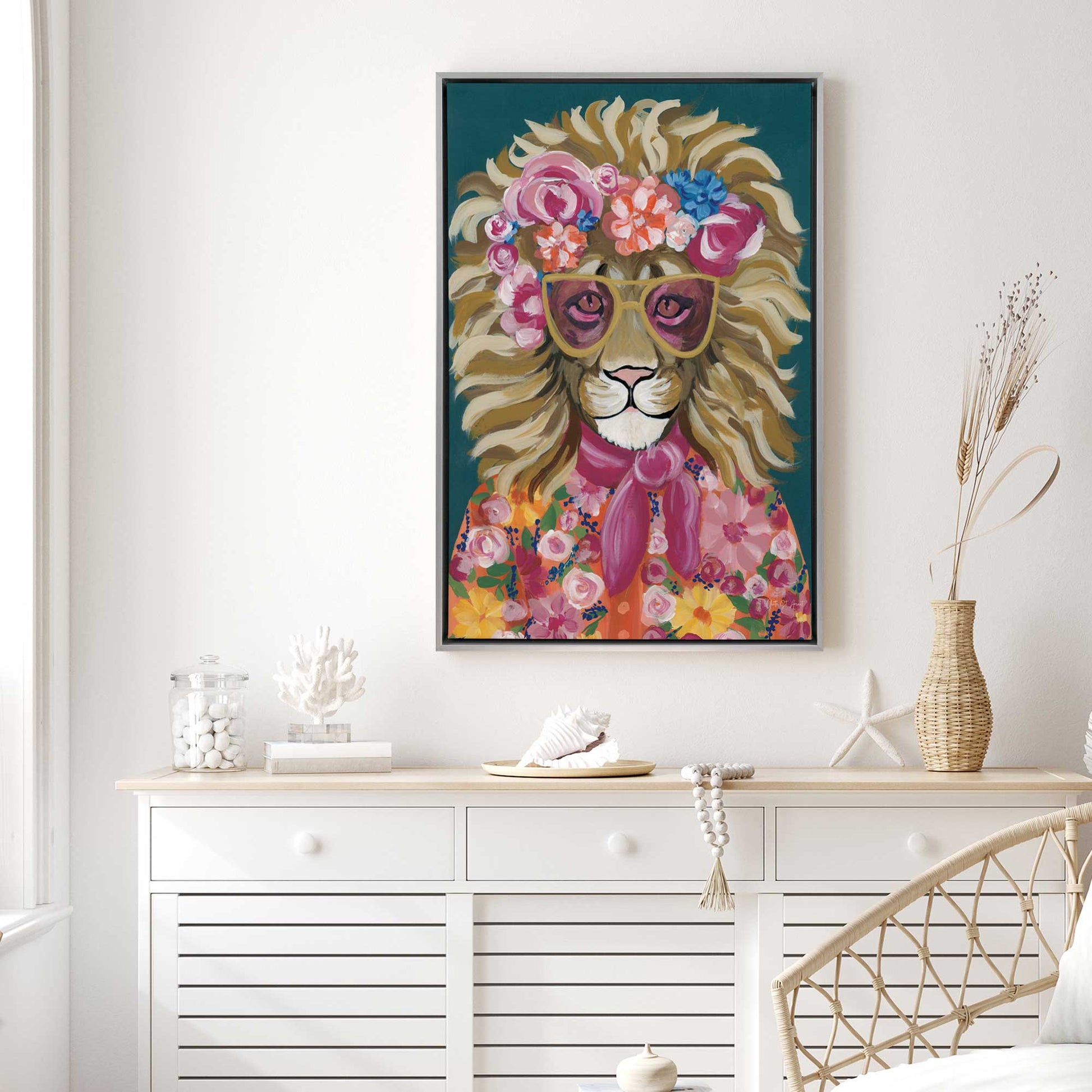 [LIFESTYLE],[SPECIAL], Art in a room