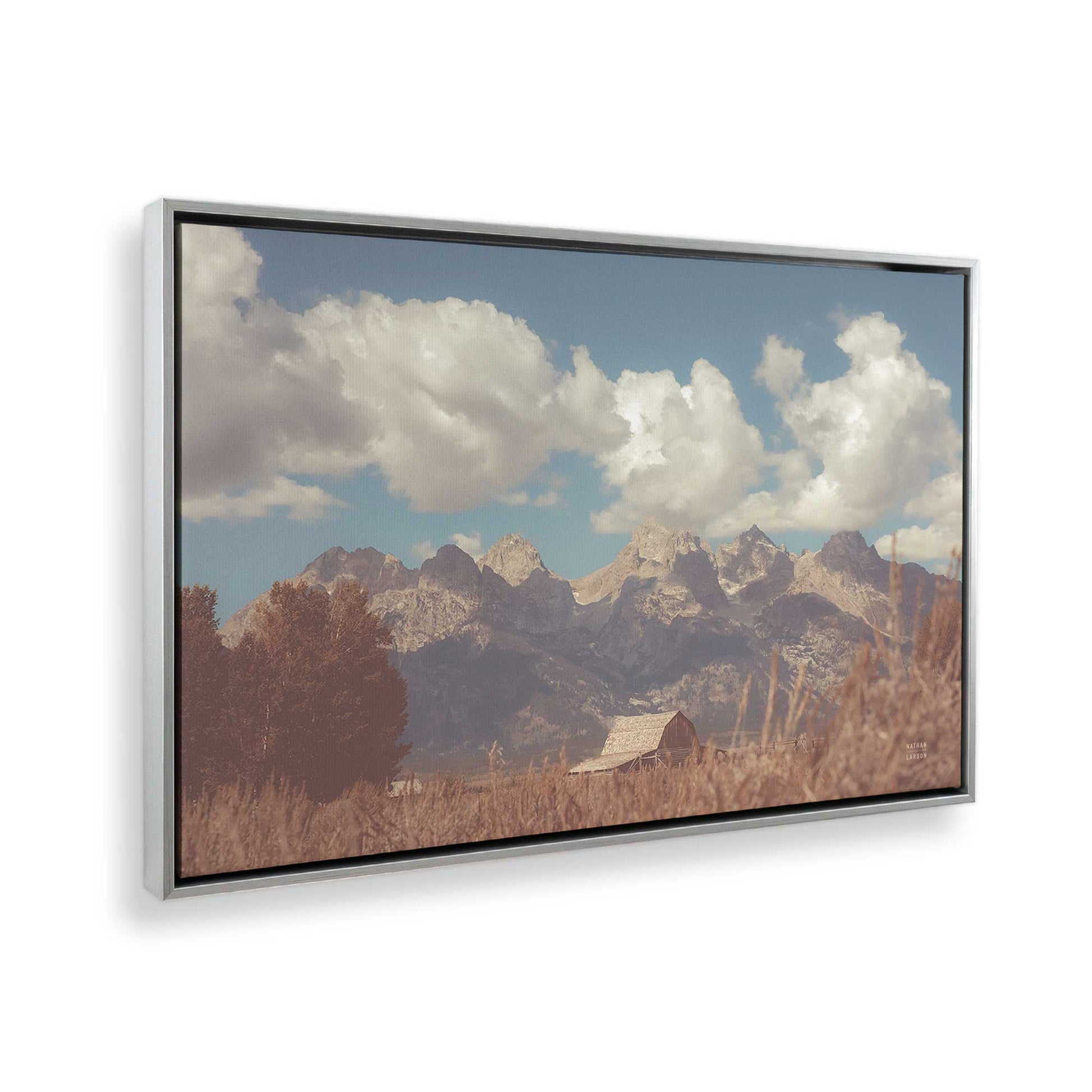 [Color:Polished Chrome], Picture of the corner of the art