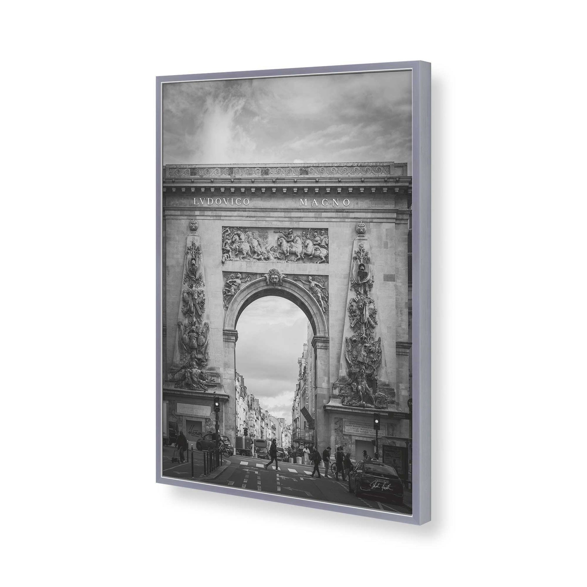 [Color:Polished Chrome], Picture of art in a Polished Chrome frame of the corner