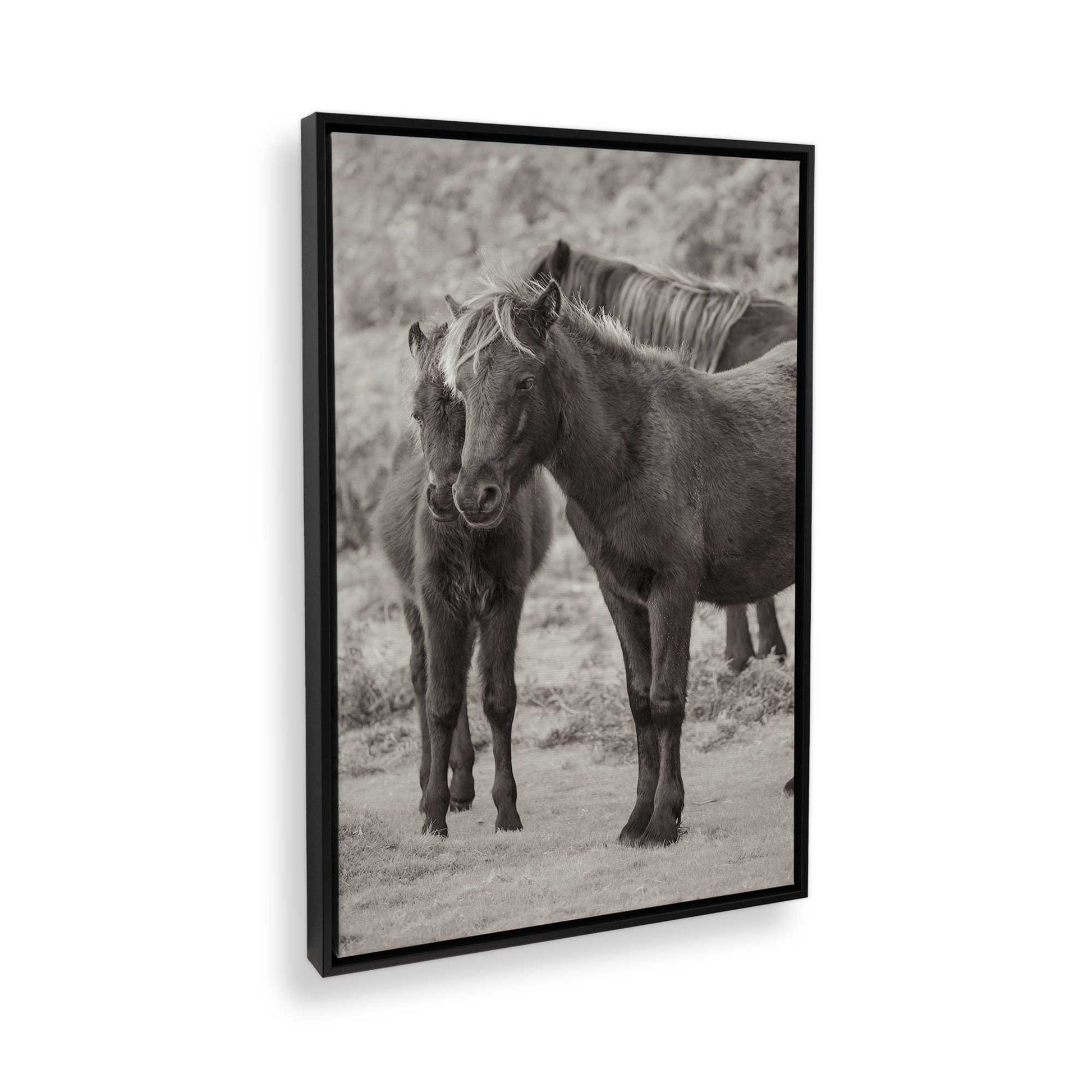 [Color:Satin Black], Picture of the corner of the art