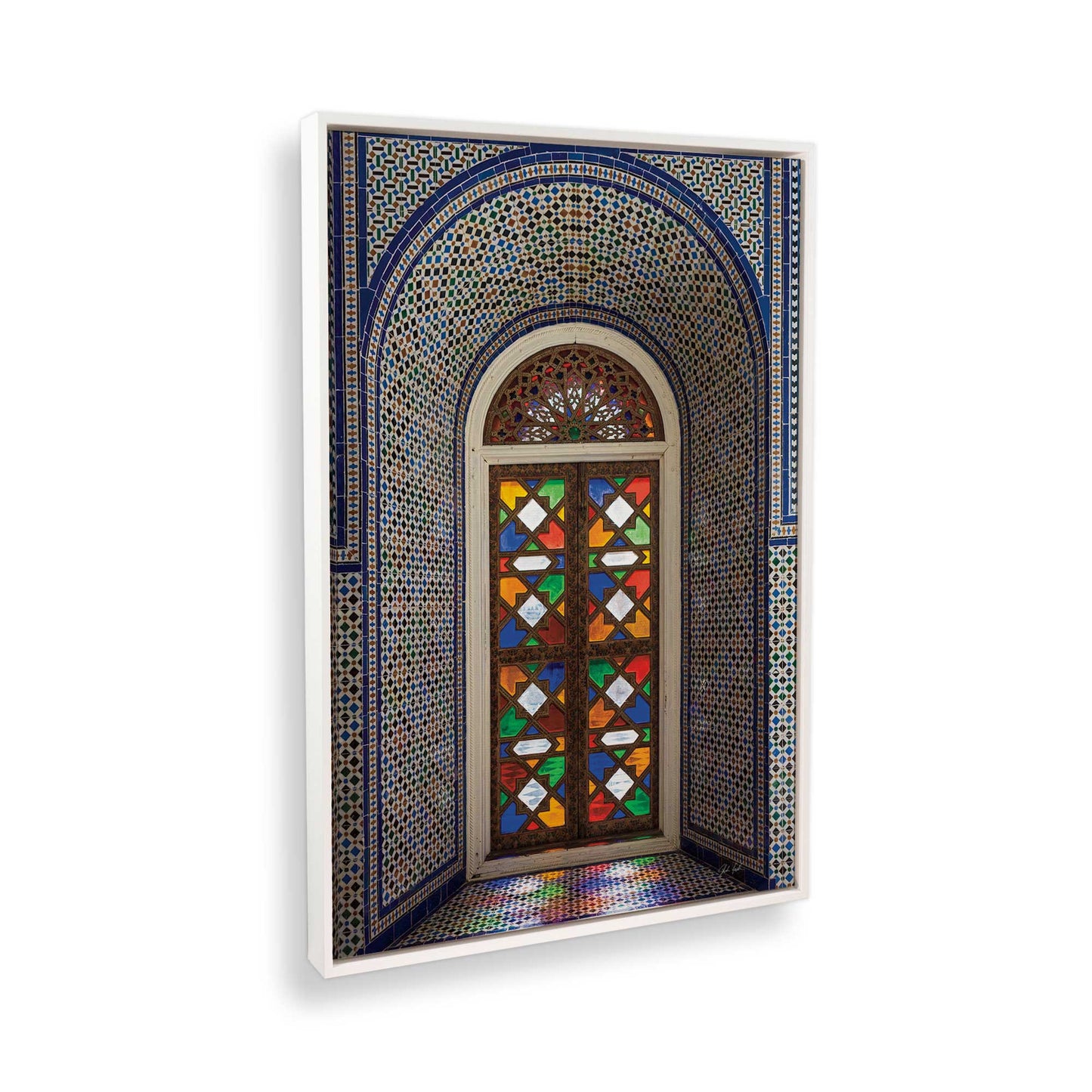 [Color:Opaque White], Picture of the corner of the art