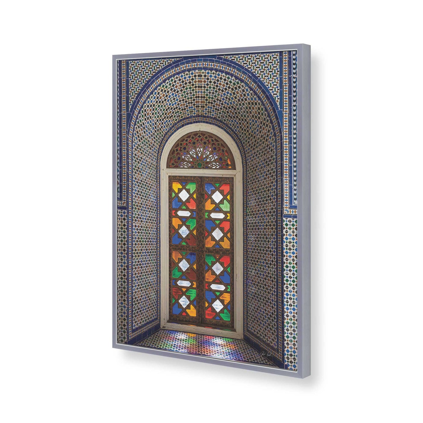 [Color:Polished Chrome], Picture of art in a Polished Chrome frame of the corner