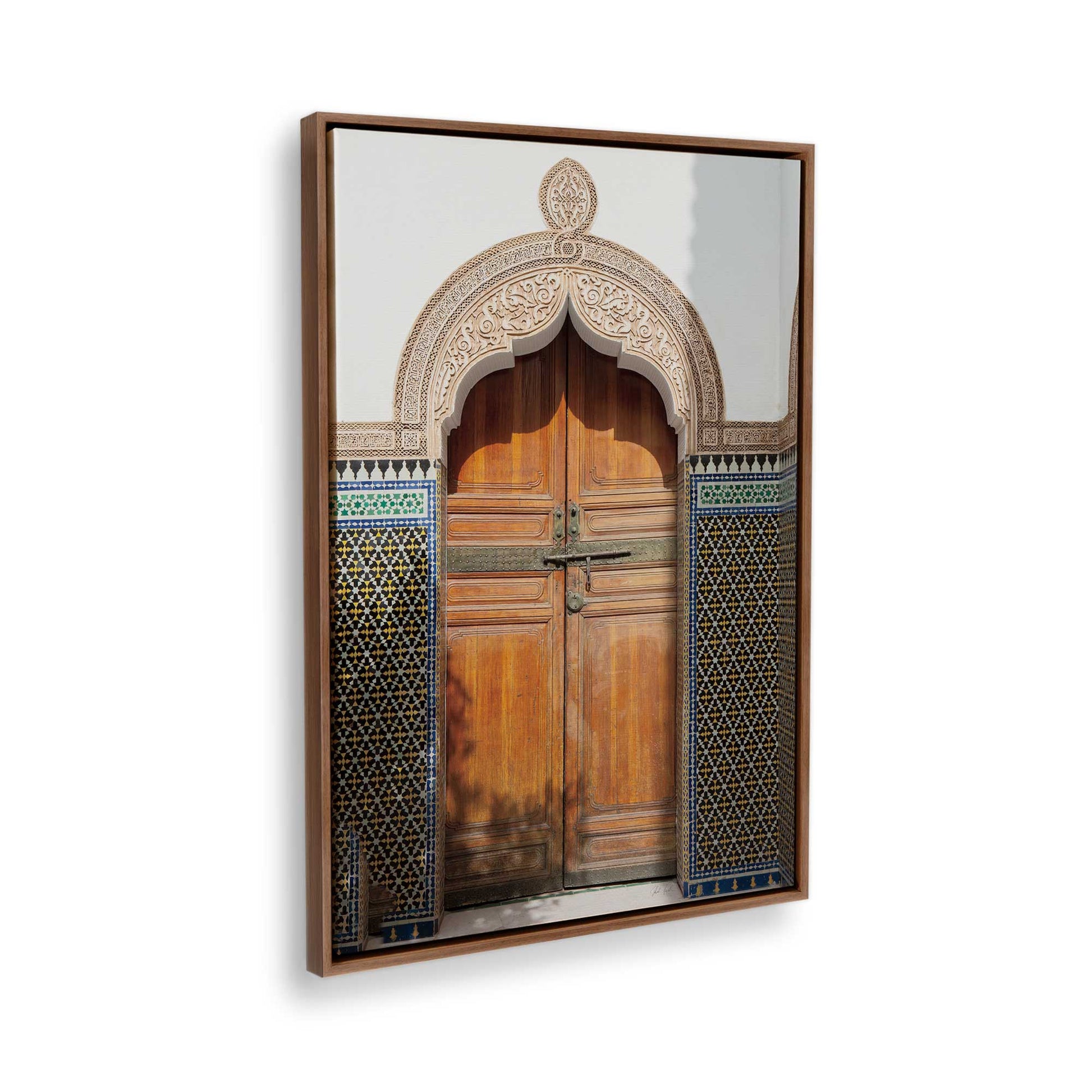 [Color:Walnut], Picture of the corner of the art