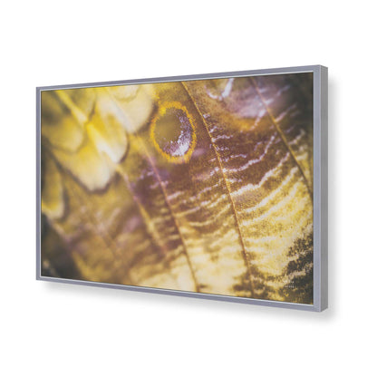[Color:Polished Chrome], Picture of art in a Polished Chrome frame of the corner