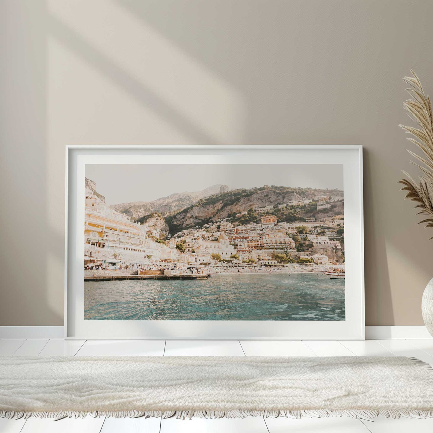 [LIFESTYLE],[SPECIAL],Picture of art in a room