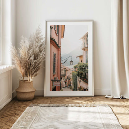 [LIFESTYLE],[SPECIAL],Picture of art in a room